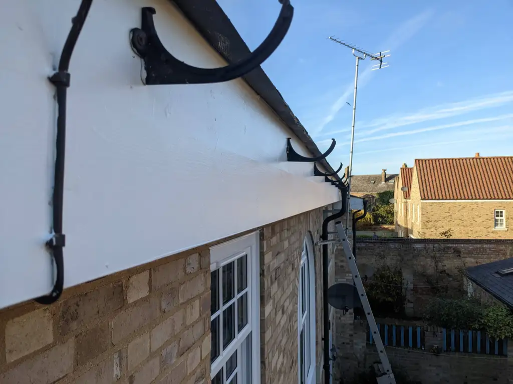 fascia without gutter
